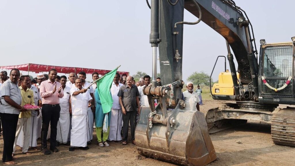 Minister lays foundation stone for restoration of Wellington lake in Cuddalore district